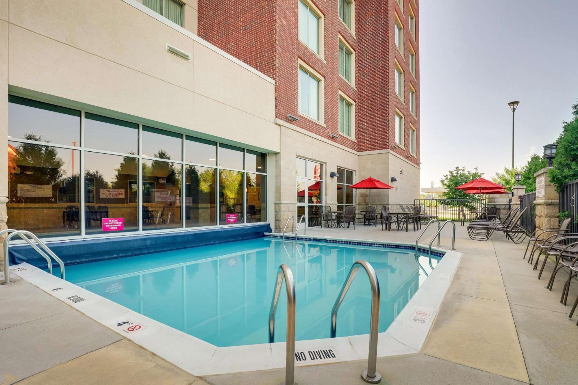 Drury Inn & Suites Grand Rapids Cascade Eksteriør billede