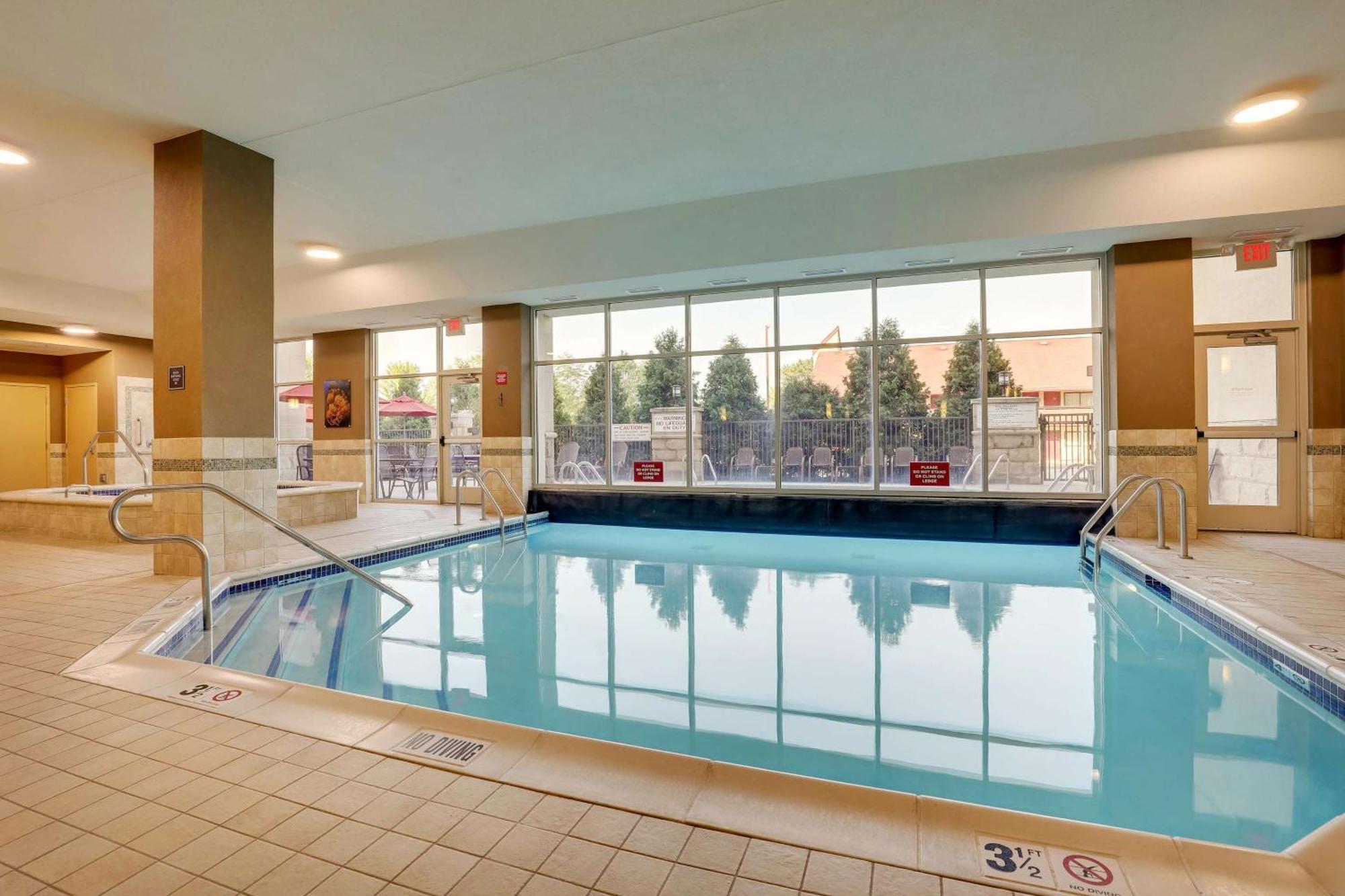Drury Inn & Suites Grand Rapids Cascade Eksteriør billede