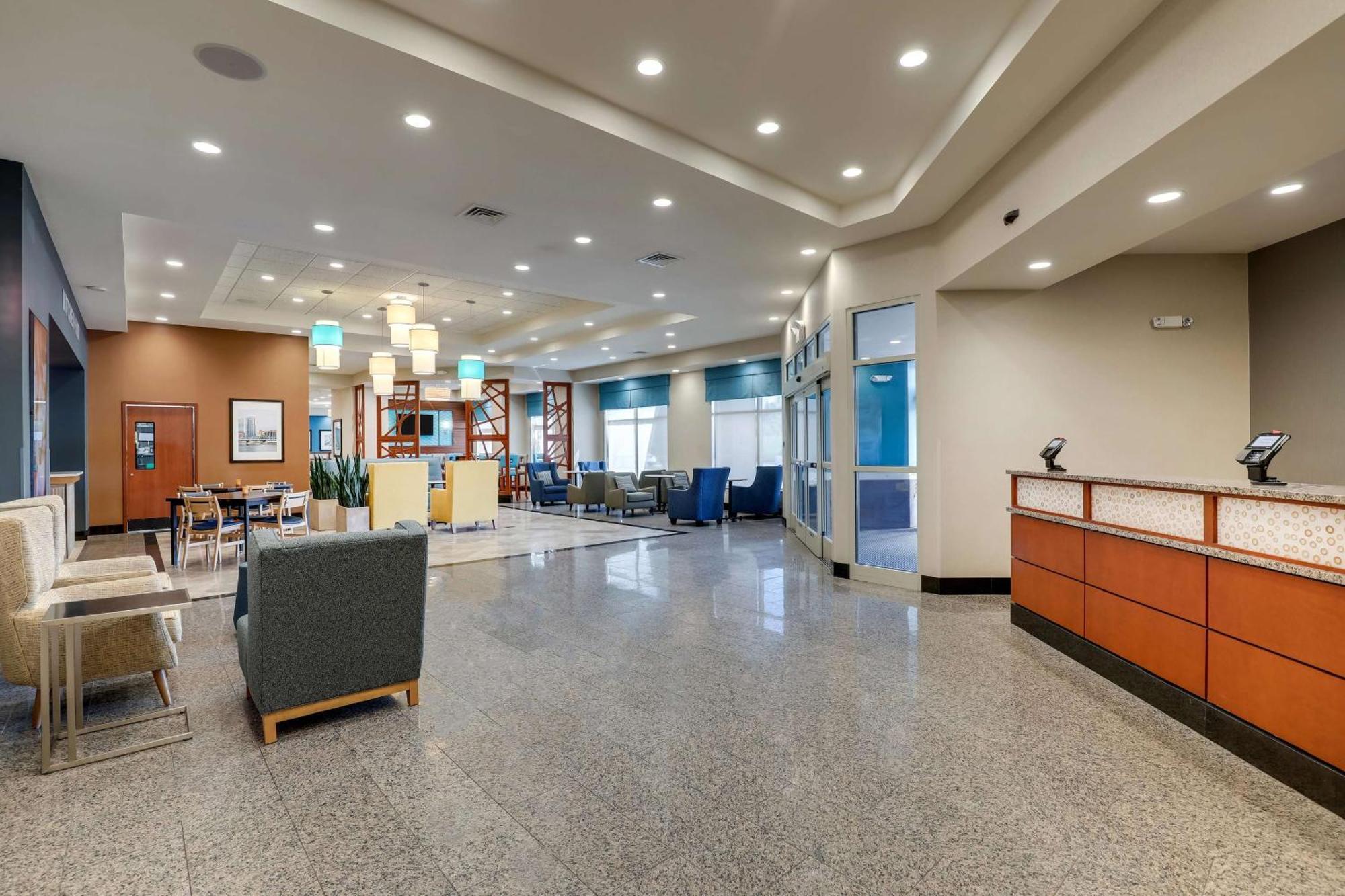 Drury Inn & Suites Grand Rapids Cascade Eksteriør billede